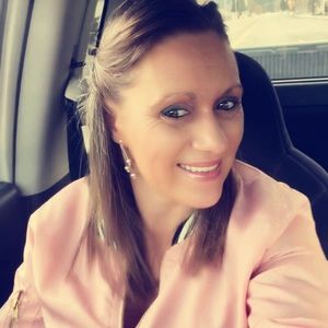 Meet your Posher, Charity